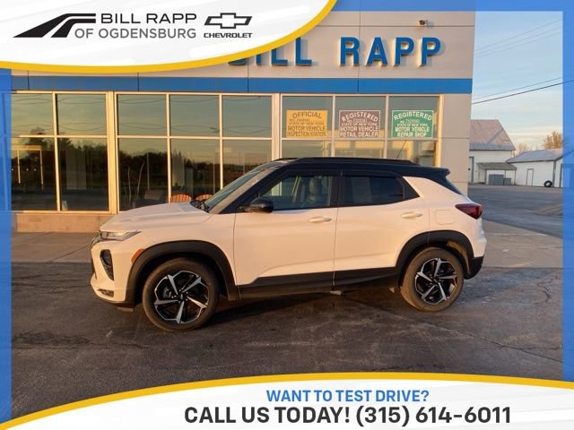 Used 2023 Chevrolet TrailBlazer RS w/ Sun and Liftgate Package AWD/4WD image 1