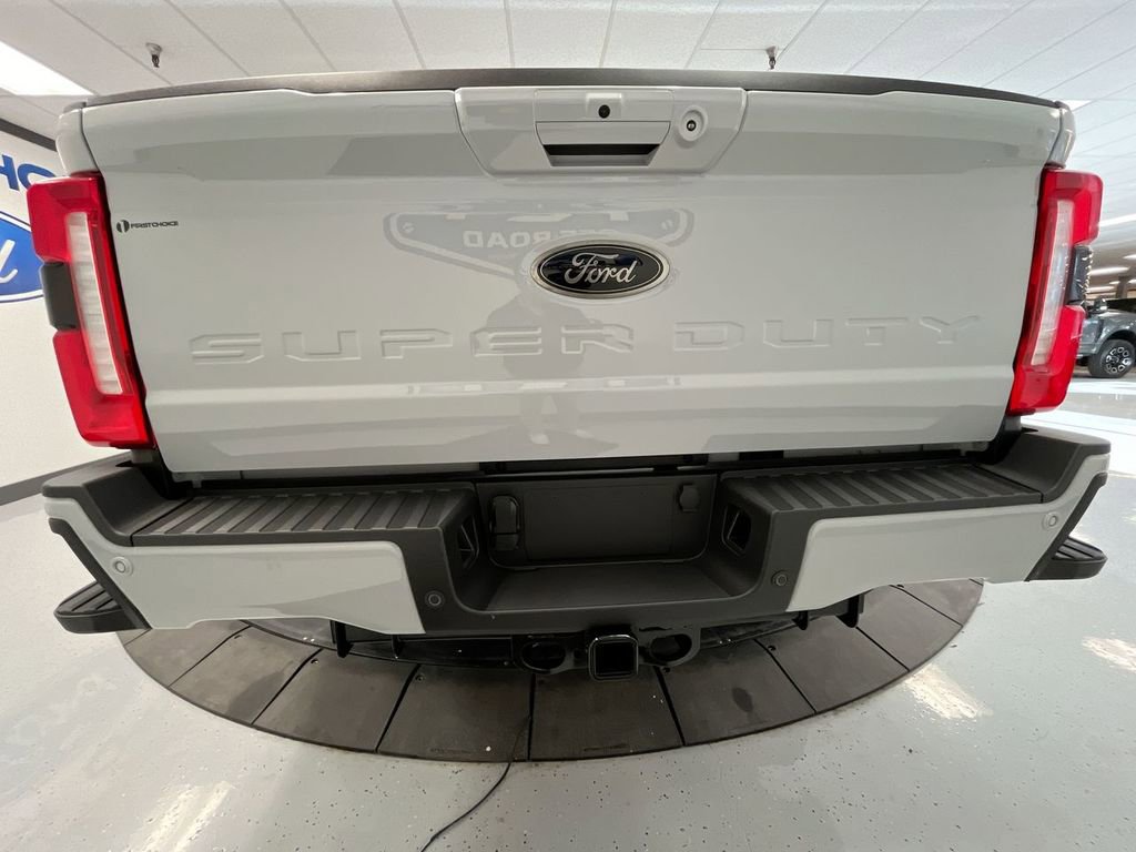 New 2026 Ford F350 XLT w/ XLT Premium Package AWD/4WD image 7