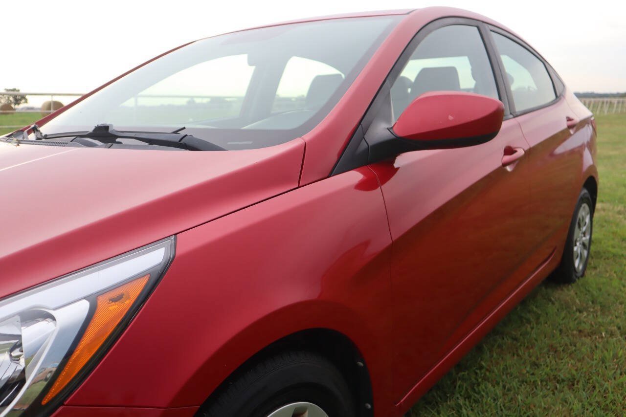 Used 2017 Hyundai Accent SE FWD image 18