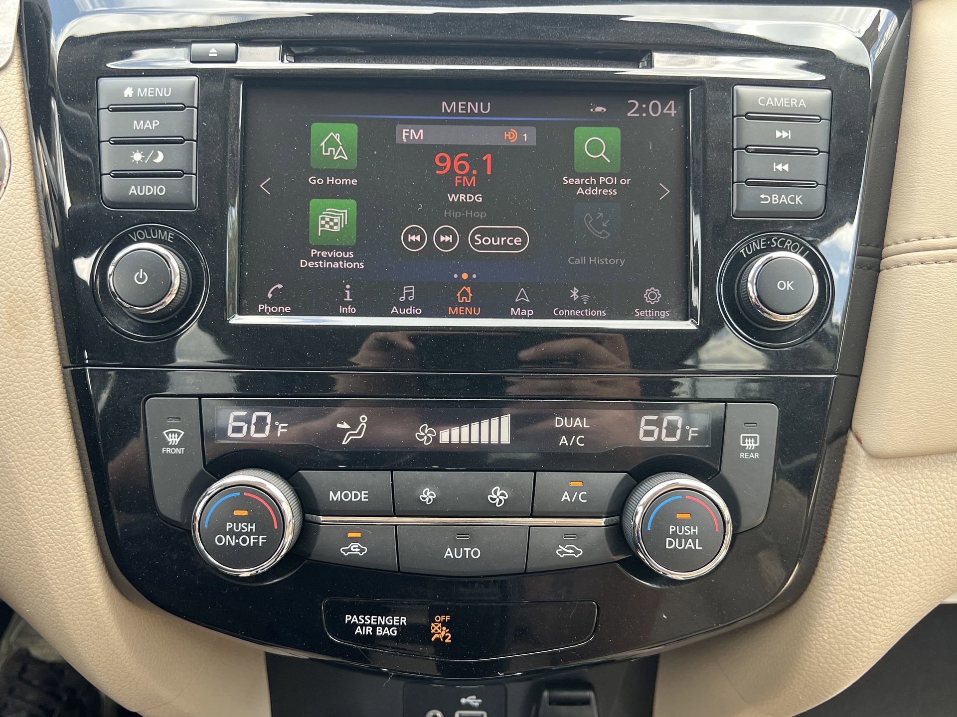 Used 2019 Nissan Rogue SL w/ Premium Package image 5