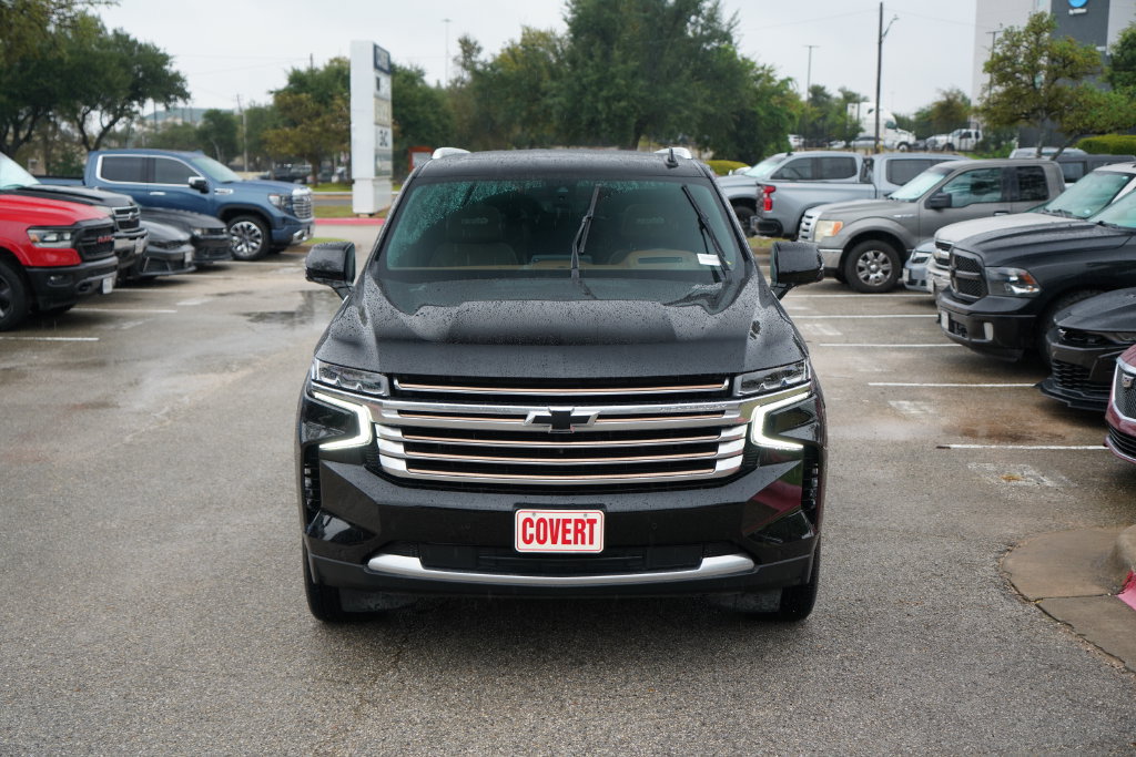 Used 2021 Chevrolet Suburban High Country w/ Premium Package AWD/4WD image 4