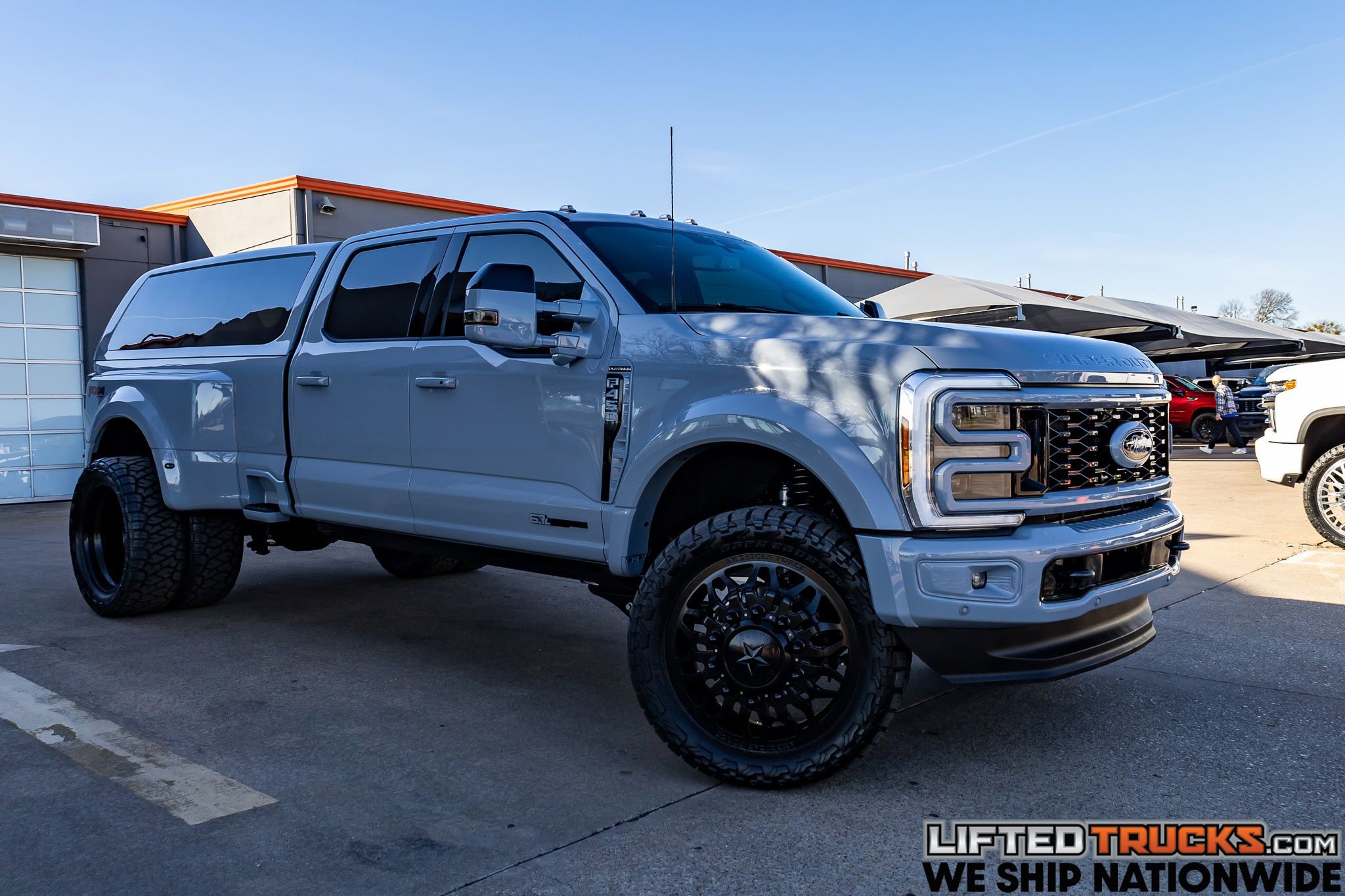 Used 2025 Ford F450 Platinum w/ FX4 Off-Road Package image 1