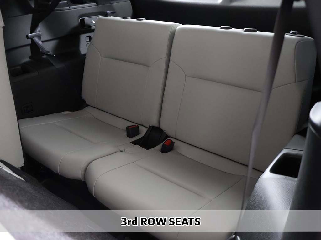 New 2025 Mitsubishi Outlander SE image 9