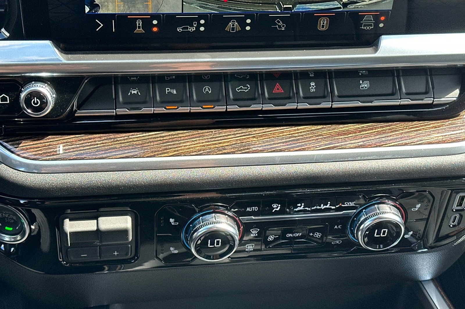 New 2026 GMC Sierra 1500 Elevation w/ Elevation Premium Package image 18