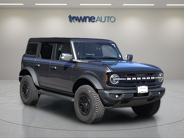 Used 2023 Ford Bronco Outer Banks w/ Sasquatch Package AWD/4WD image 7