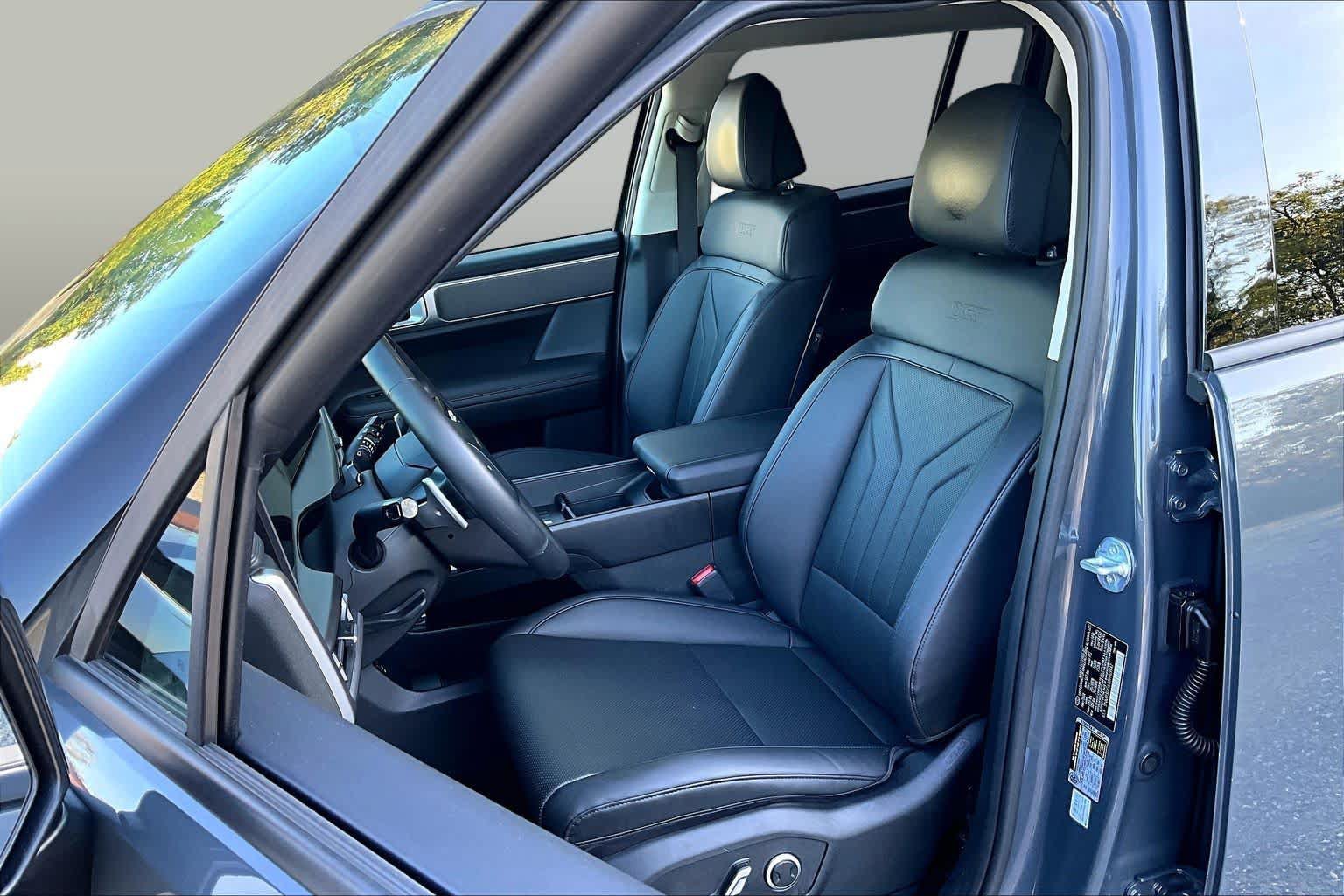 Used 2025 Hyundai Santa Fe XRT AWD/4WD image 8