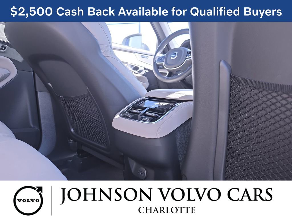 New 2026 Volvo XC90 B5 Plus w/ Protection Package image 8