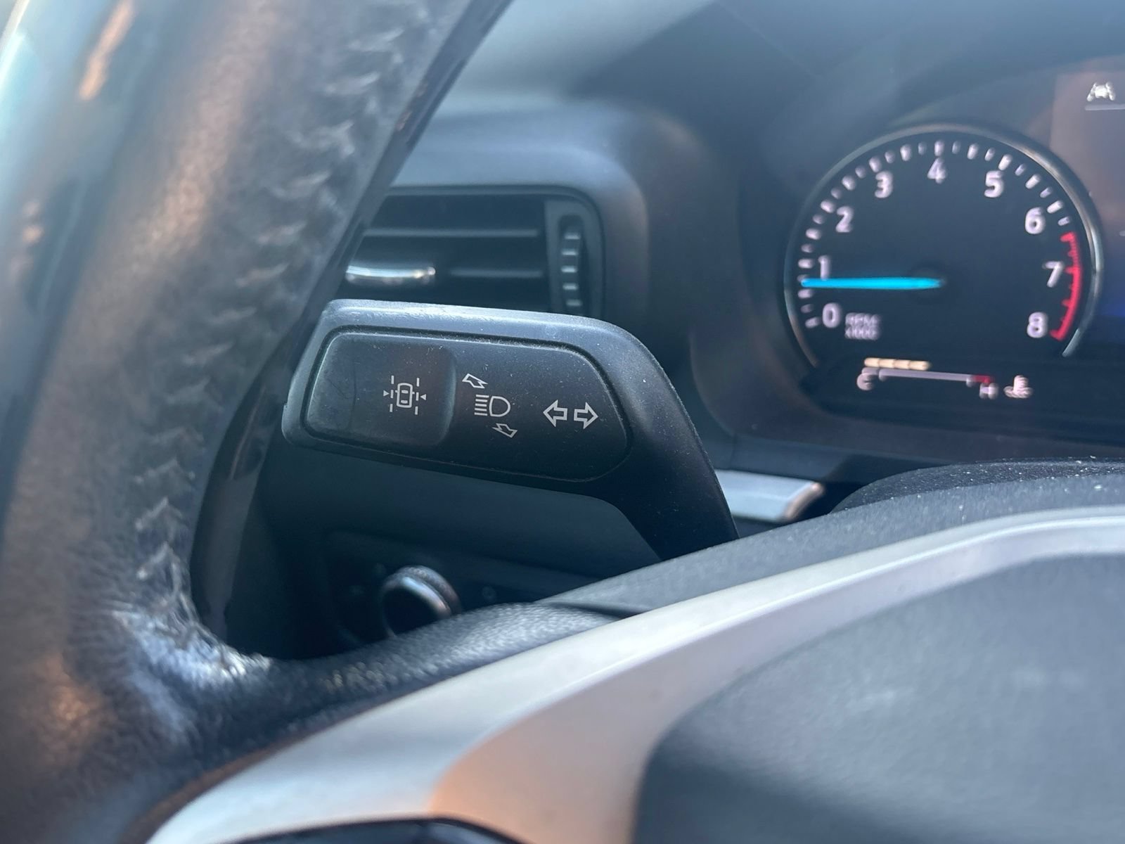 Used 2021 Ford Explorer XLT RWD image 24