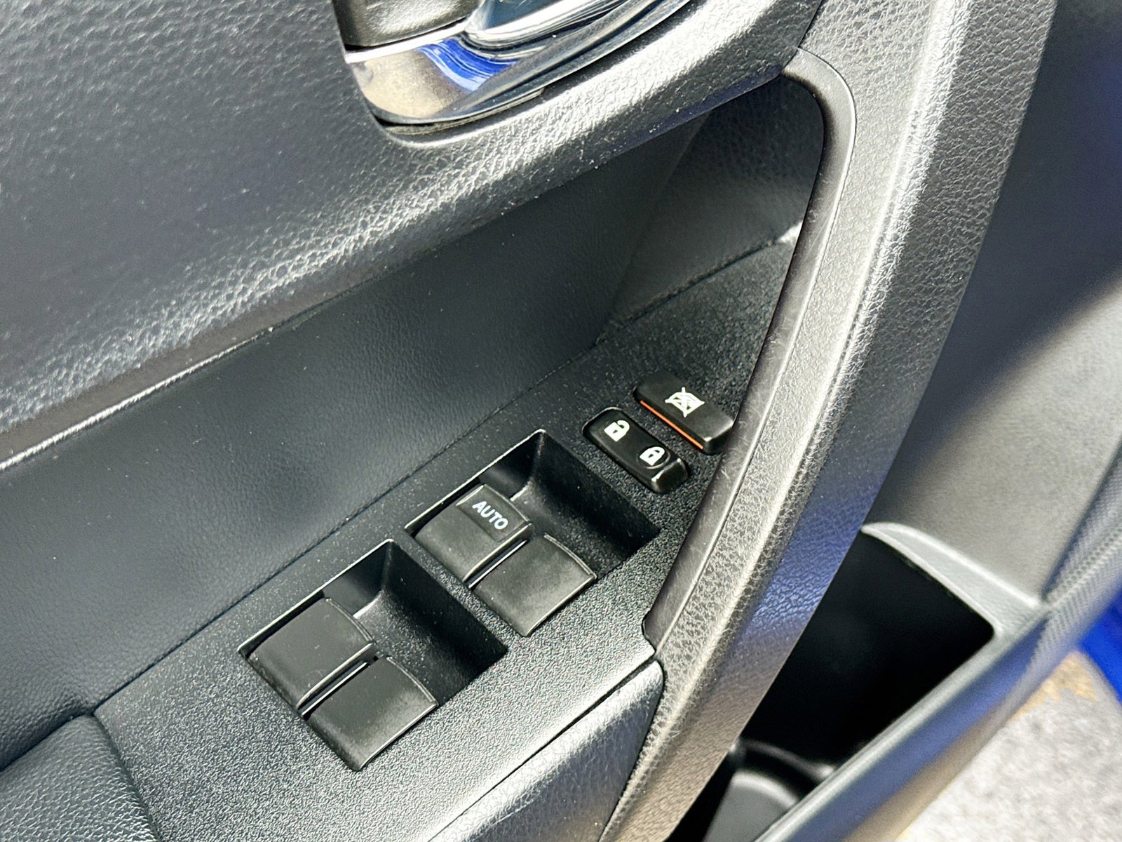 Used 2015 Toyota Corolla S image 7