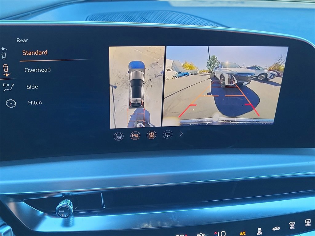 New 2026 Cadillac Lyriq Signature Luxury image 19