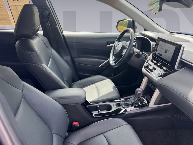 Used 2025 Toyota Corolla Cross XLE AWD/4WD image 17