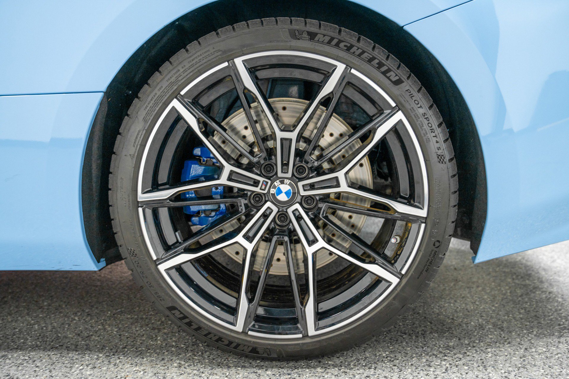 Used 2024 BMW M2 w/ Lighting Package image 10