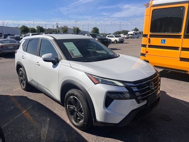 Used 2025 Nissan Rogue SV