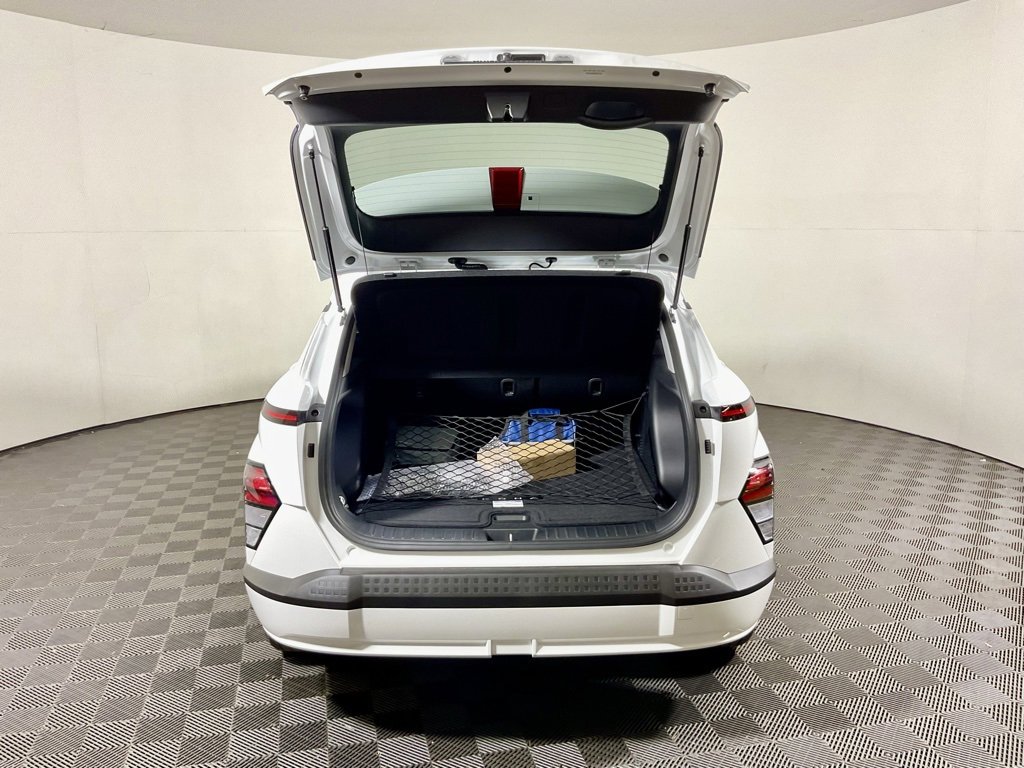 New 2025 Hyundai Kona SEL image 13