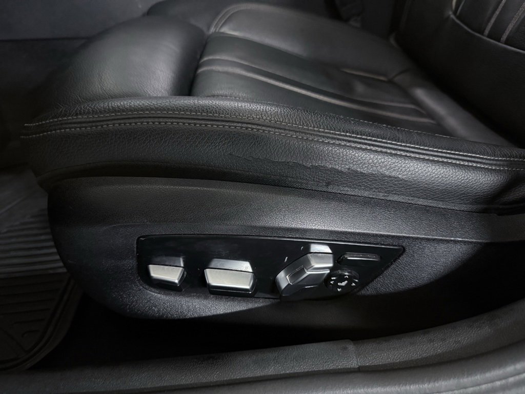 Used 2017 BMW 540i xDrive image 19