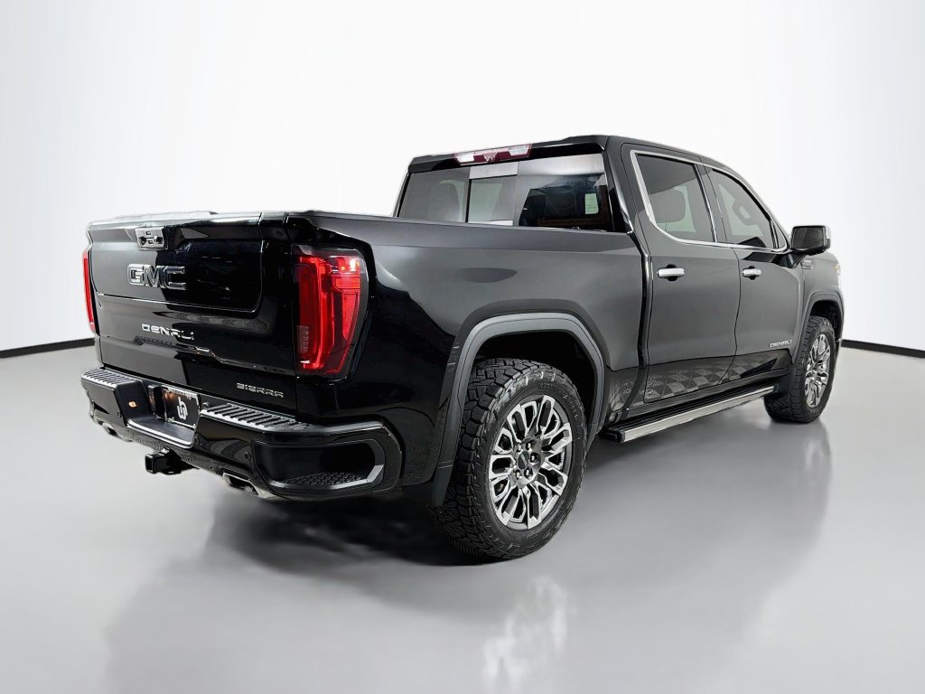 Used 2023 GMC Sierra 1500 Denali Ultimate AWD/4WD image 5
