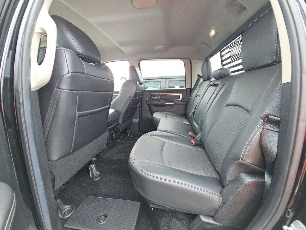 Used 2014 RAM 2500 Laramie w/ Black Appearance Group AWD/4WD image 15