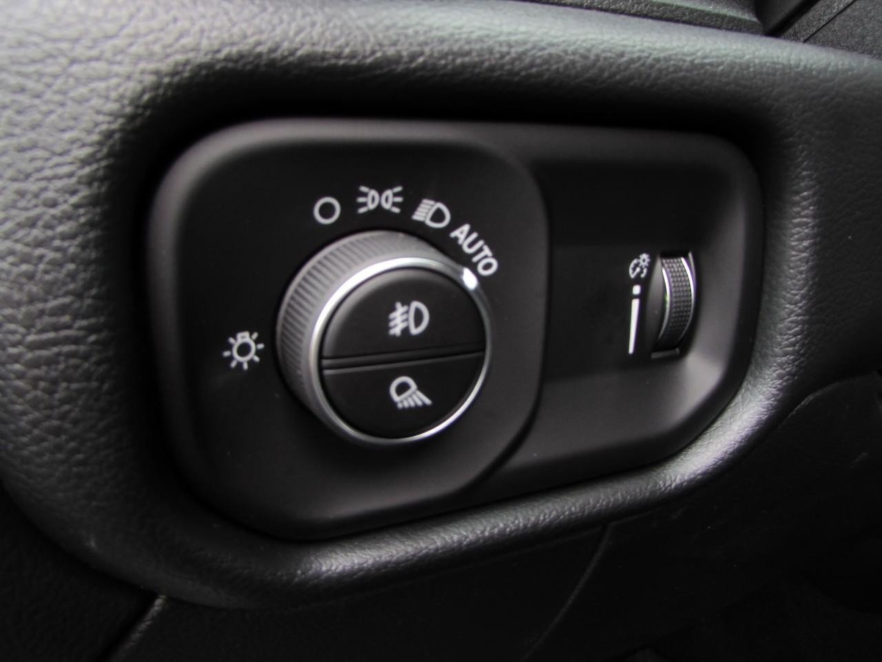 New 2026 RAM 2500 Warlock AWD/4WD image 21