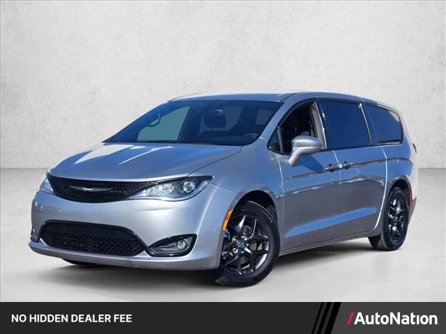 Used 2018 Chrysler Pacifica Touring Plus w/ S Appearance Package FWD video 1