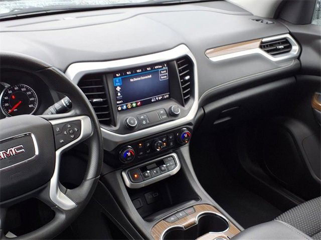 Used 2023 GMC Acadia SLE w/ Driver Convenience Package image 7