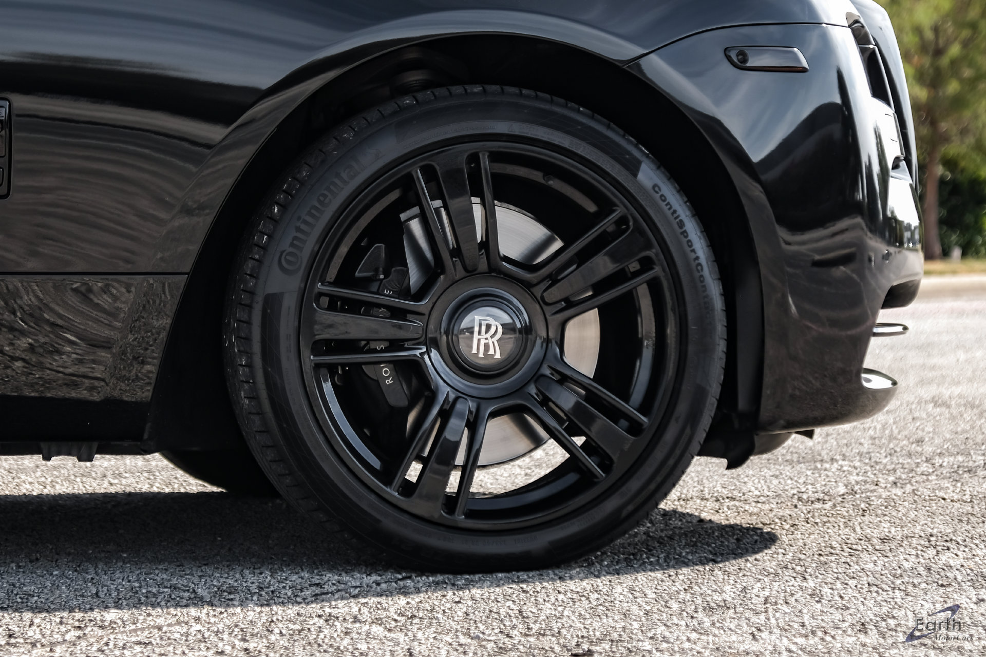 Used 2016 Rolls-Royce Wraith RWD image 94