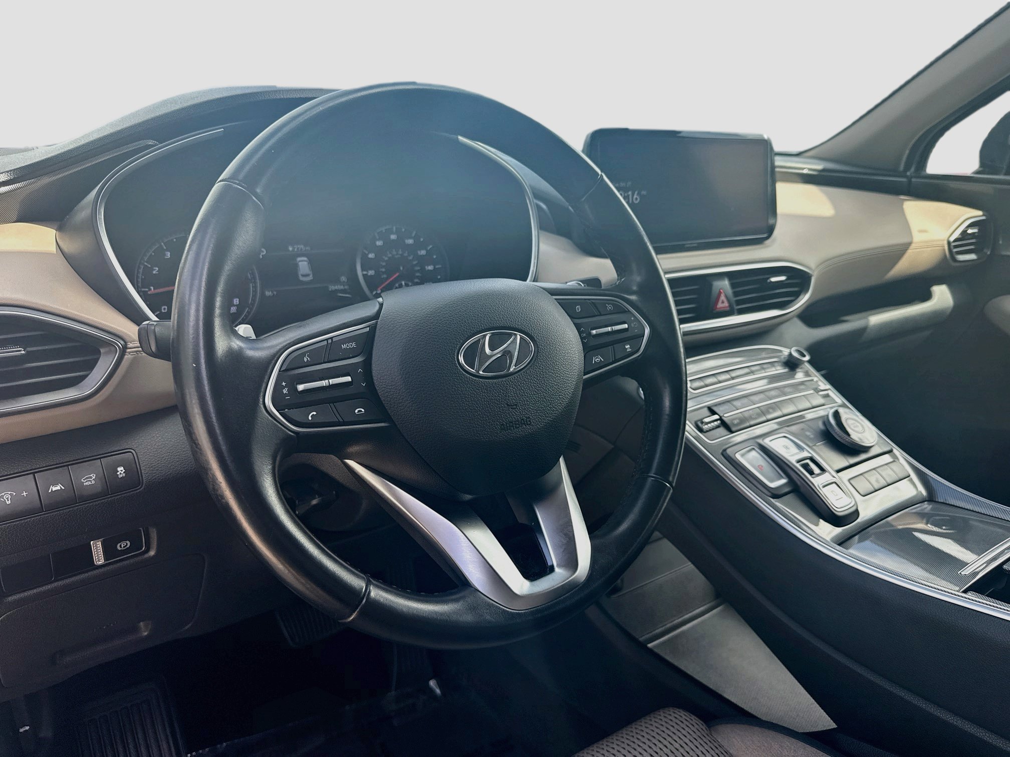 Used 2023 Hyundai Santa Fe SEL FWD image 7