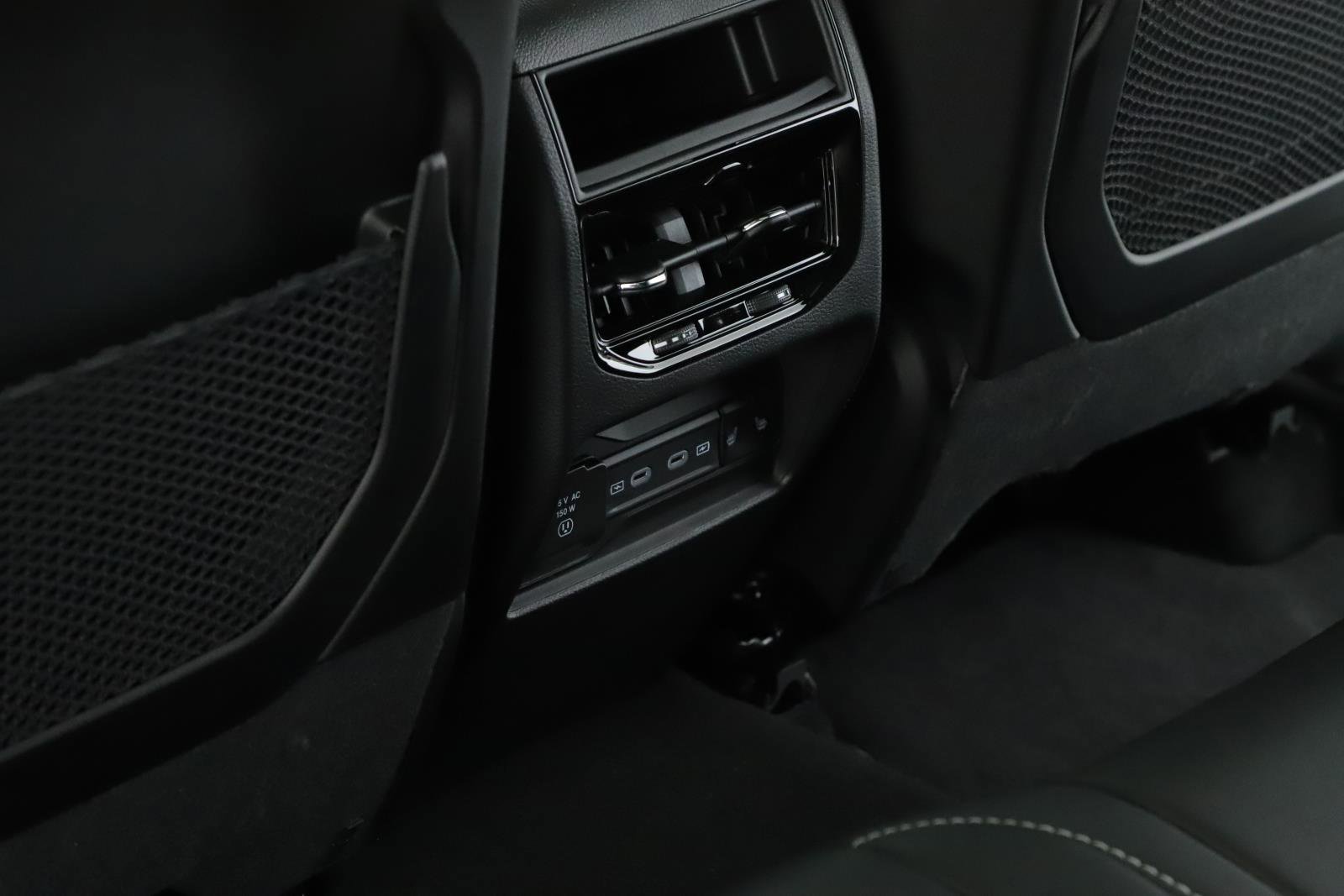 New 2026 Jeep Grand Cherokee Limited w/ Limited Altitude Package image 6