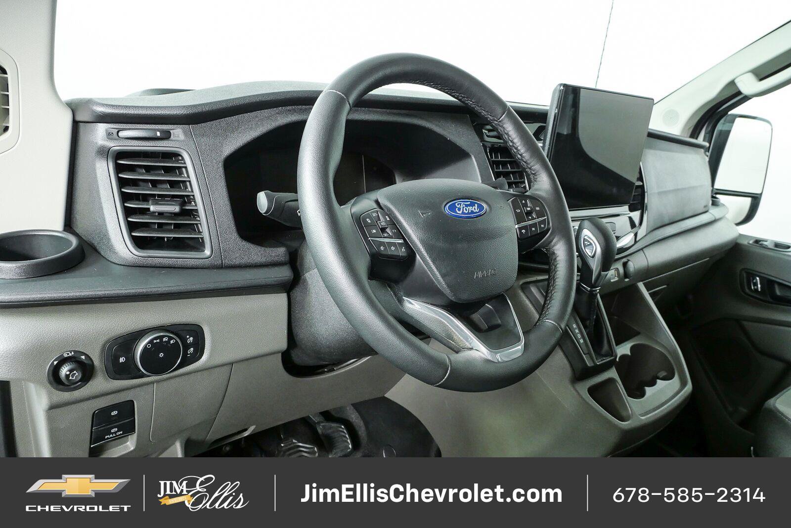 Used 2026 Ford Transit 350 XLT RWD image 4