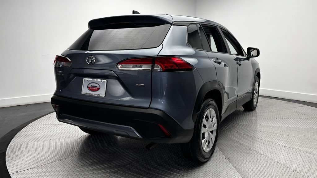 Used 2023 Toyota Corolla Cross L AWD/4WD image 38