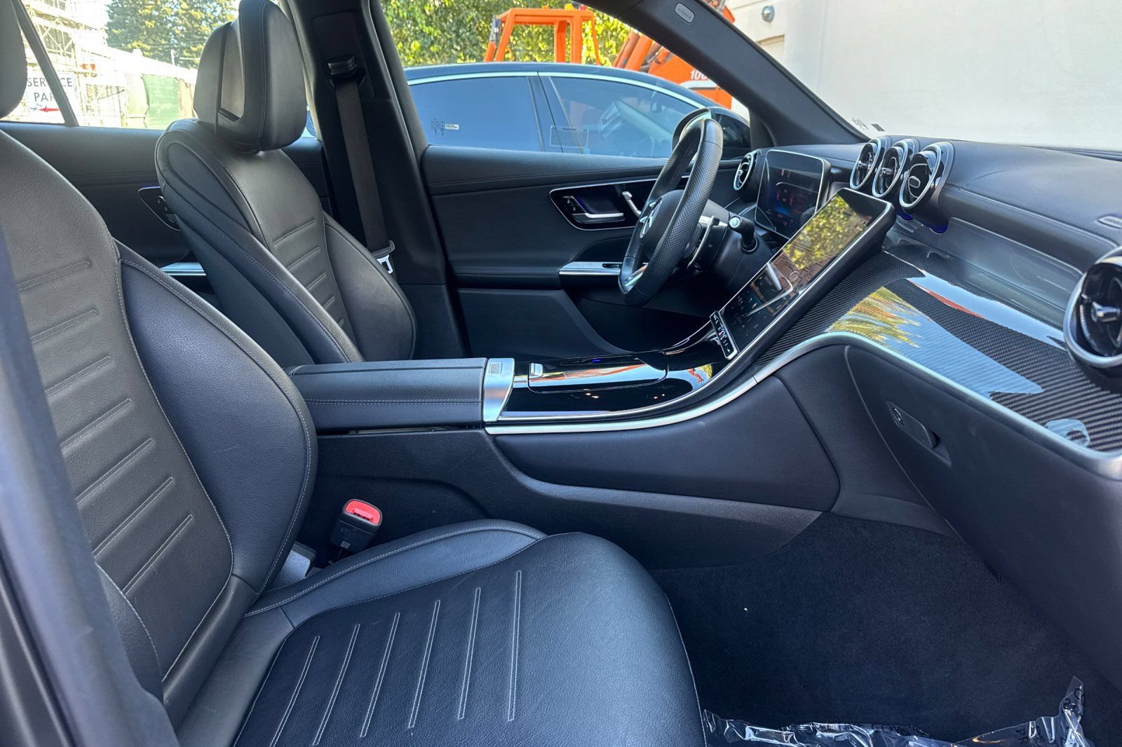 Used 2024 Mercedes-Benz GLC 43 AMG 4MATIC image 16