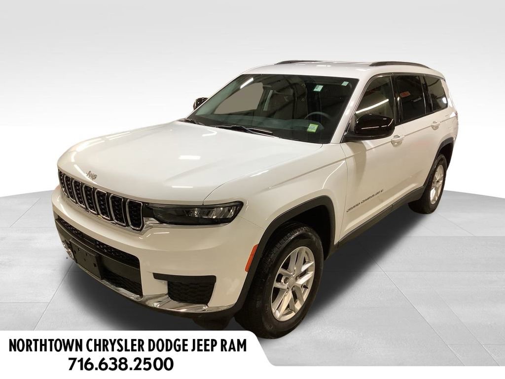 Certified 2023 Jeep Grand Cherokee L Laredo image 1