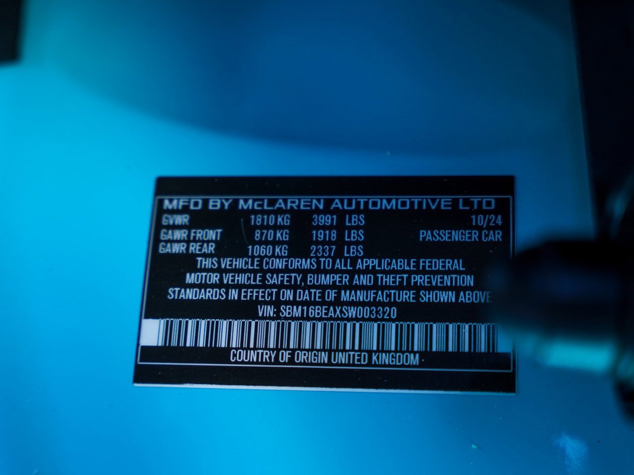 Used 2025 McLaren Artura Spider image 27