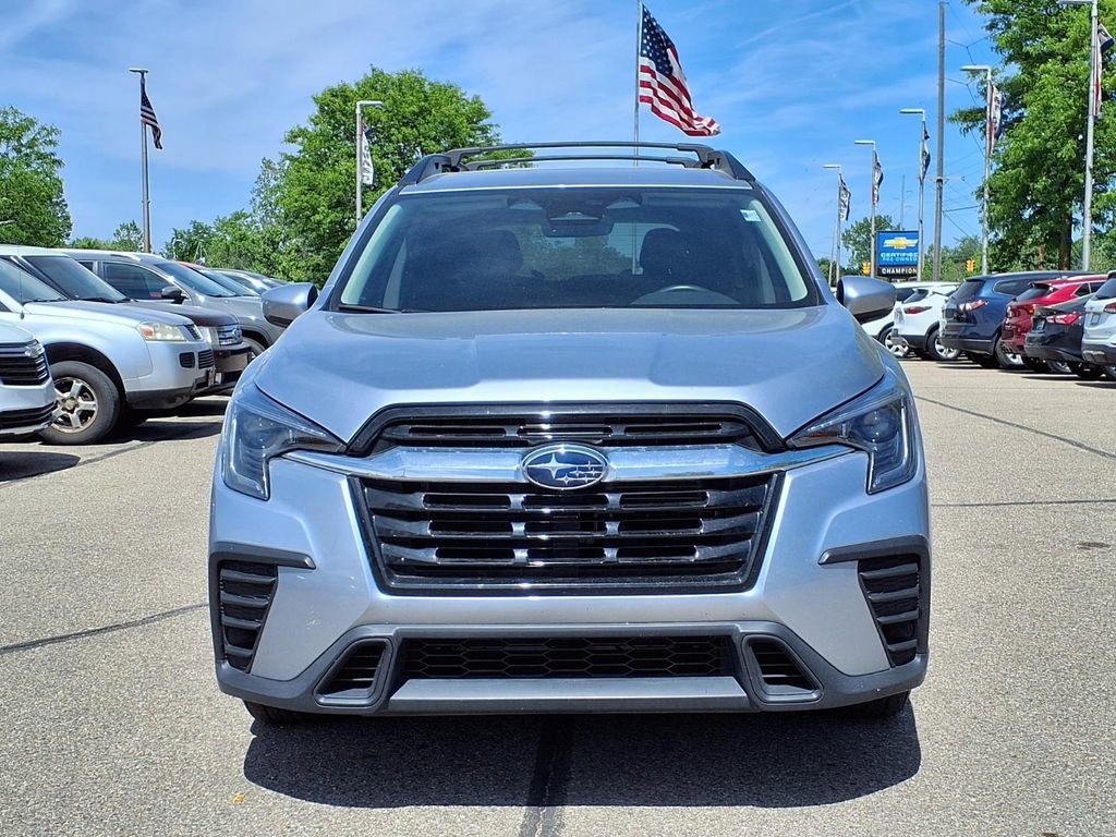 Used 2024 Subaru Ascent Premium w/ Convenience Package AWD/4WD image 2