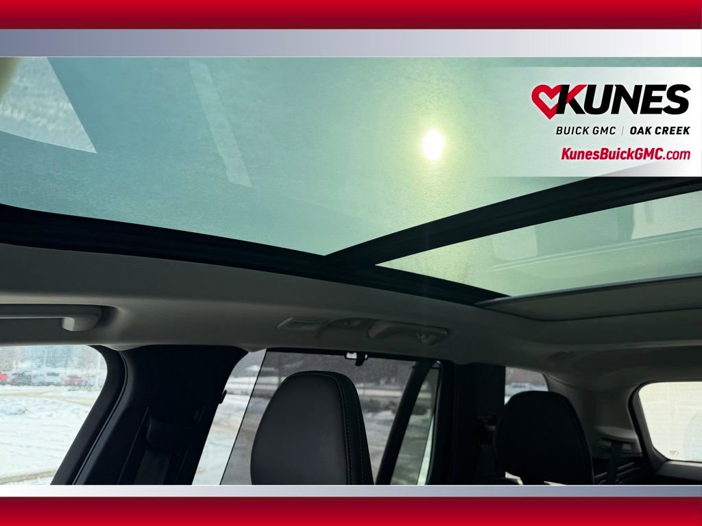 Used 2025 Volvo XC90 T8 Ultra w/ Protection Package Premier image 21