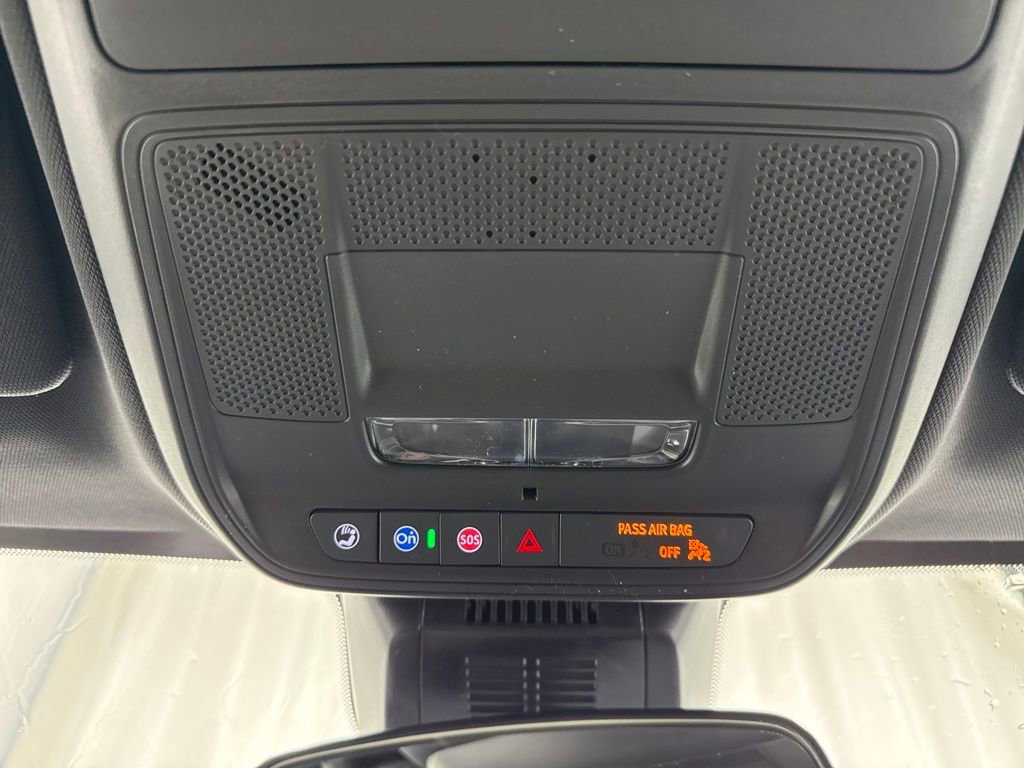 New 2026 Chevrolet Equinox LT w/ Midnight Edition image 33