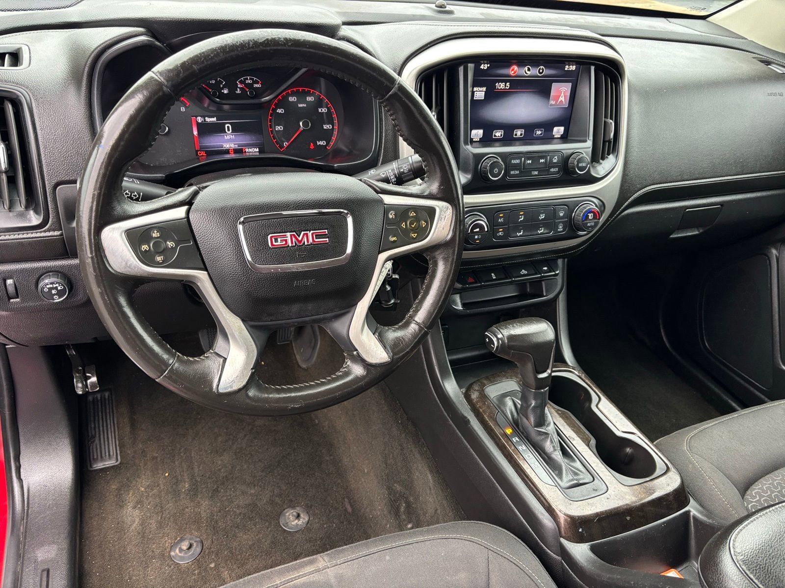 Used 2015 GMC Canyon SLE w/ SLE Convenience Package image 4