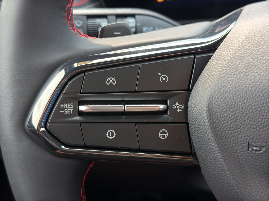 New 2027 Chevrolet Traverse RS w/ LPO, Floor Liner Package AWD/4WD image 22