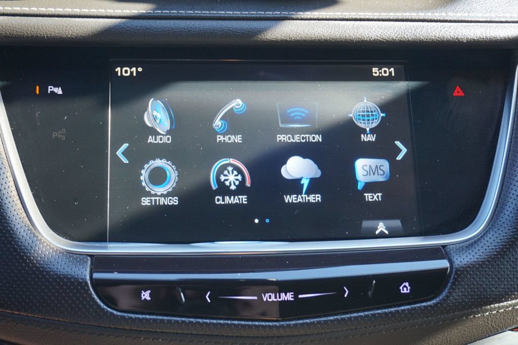 Used 2017 Cadillac XT5 Luxury w/ Driver Awareness Package AWD/4WD image 32