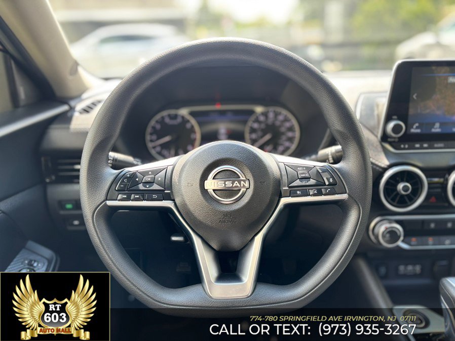Used 2024 Nissan Sentra SV FWD image 13