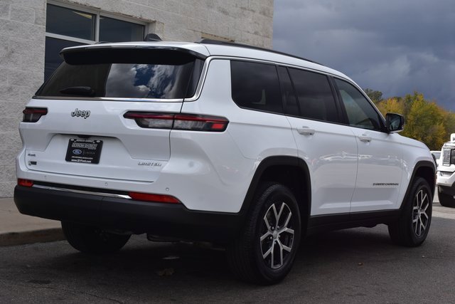 Used 2025 Jeep Grand Cherokee L Limited image 11