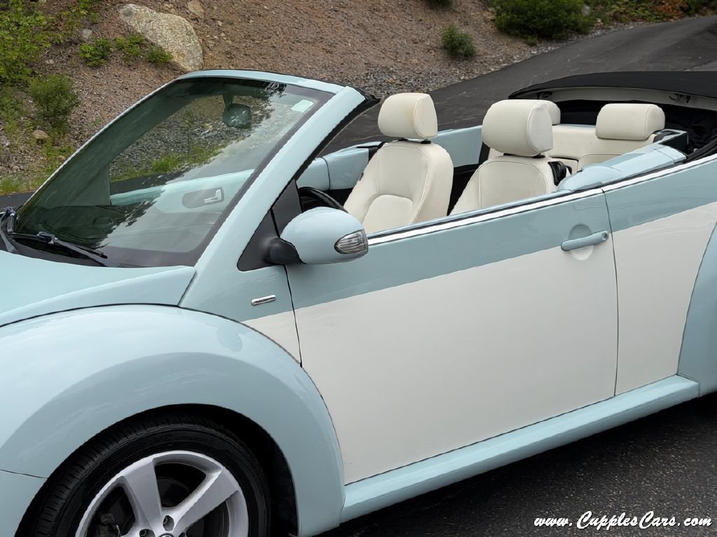 Used 2010 Volkswagen Beetle Final Edition FWD image 36