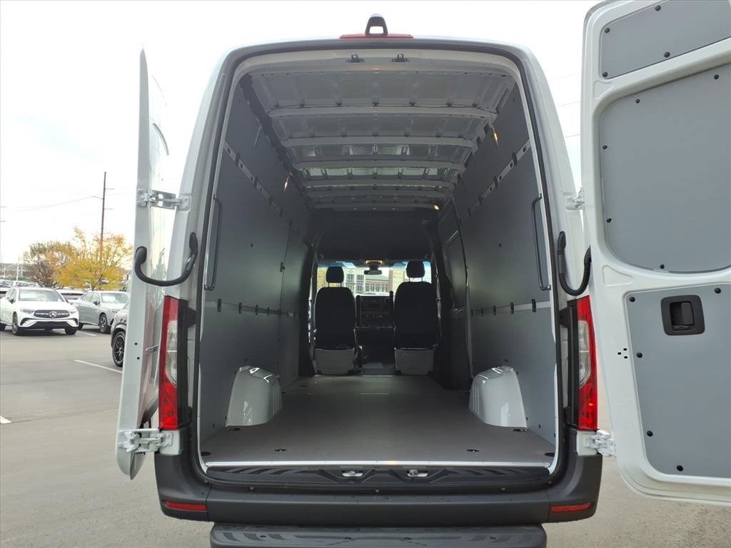 New 2026 Mercedes-Benz Sprinter 2500 image 25