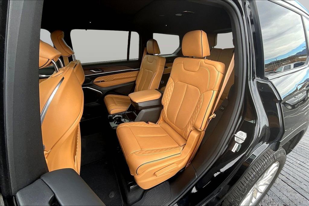 Used 2021 Jeep Grand Cherokee L Summit w/ Advanced Protech Group IV image 22