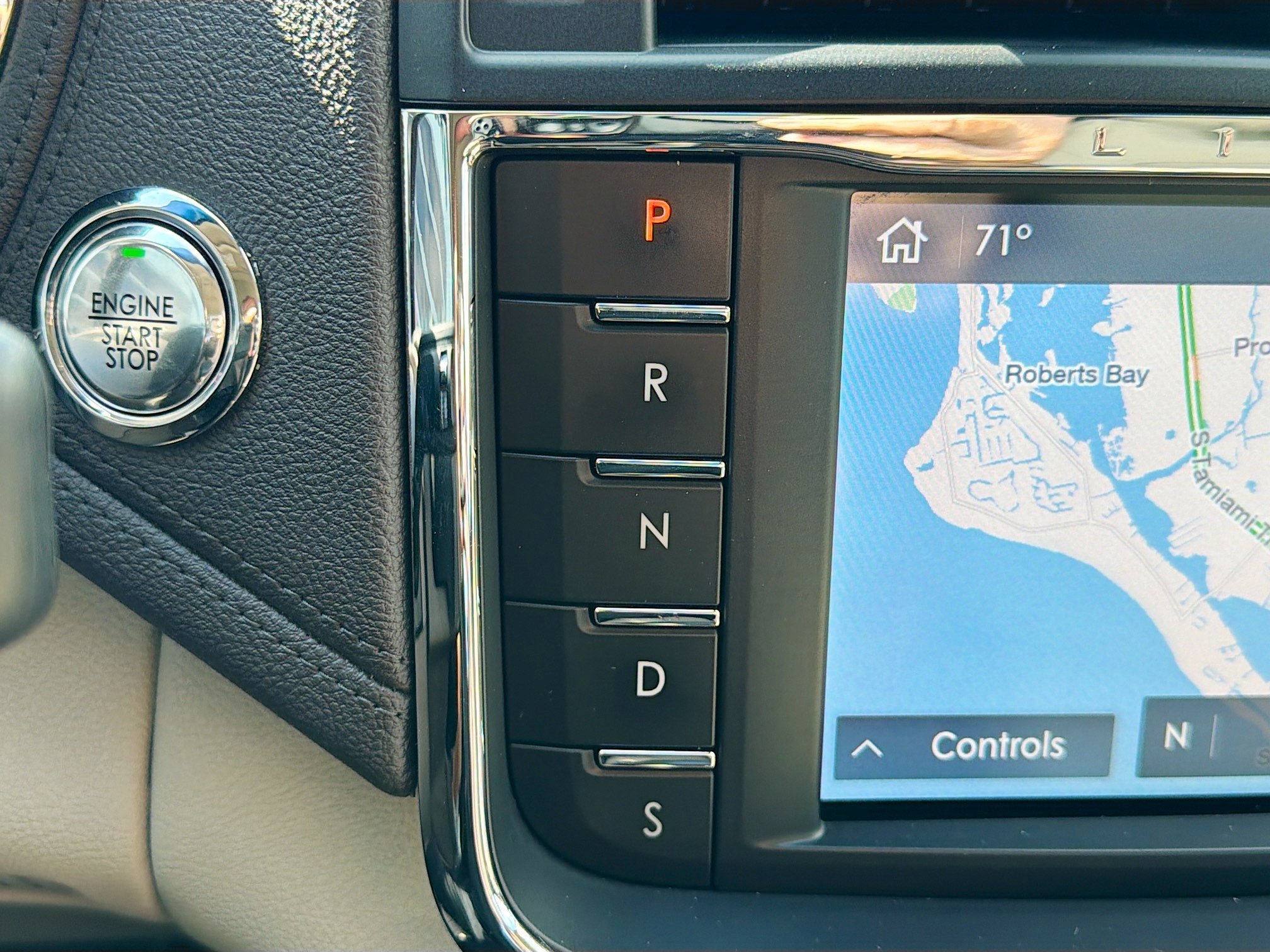 Used 2019 Lincoln Continental Select FWD image 17
