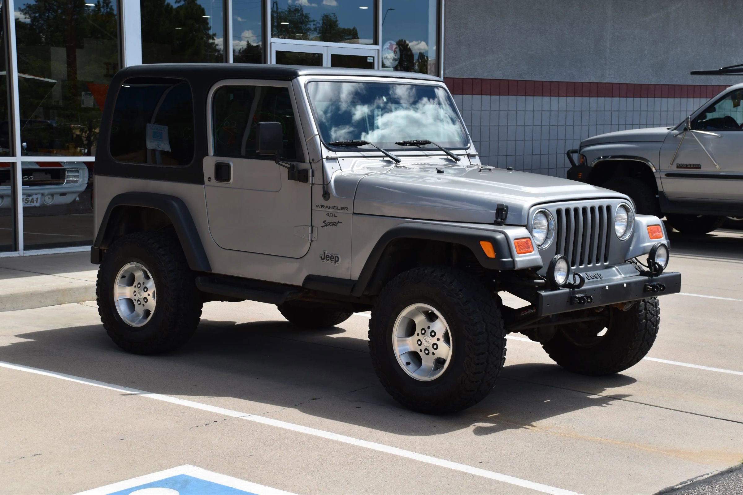Used 2000 Jeep Wrangler Sport image 8