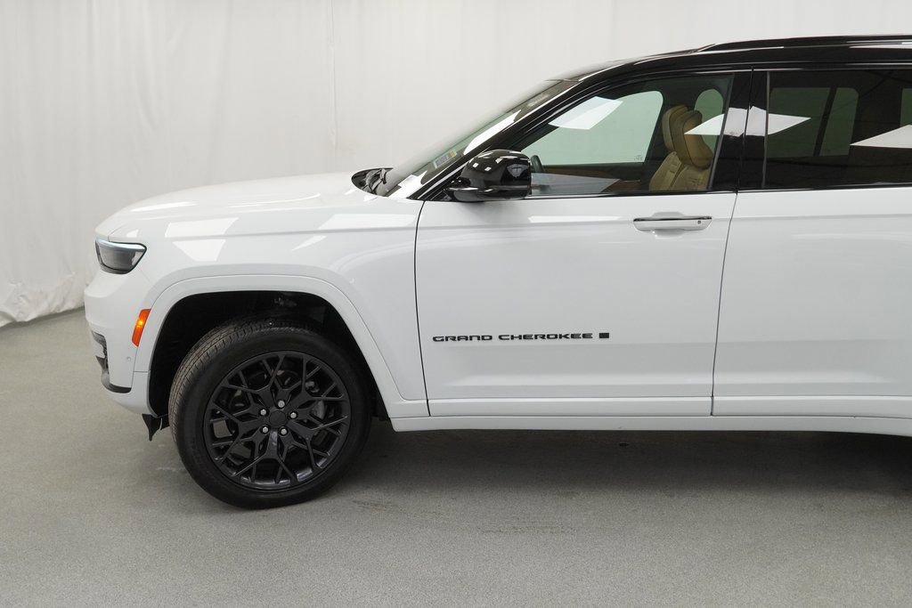 Certified 2024 Jeep Grand Cherokee L Summit image 16