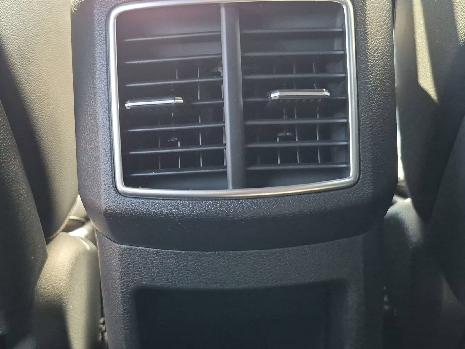 Used 2025 Kia Sportage X-Line AWD/4WD image 30
