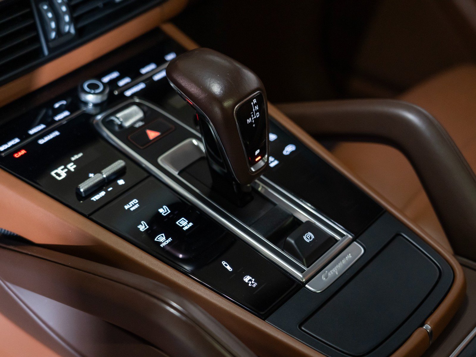 Certified 2023 Porsche Cayenne GTS AWD/4WD image 23