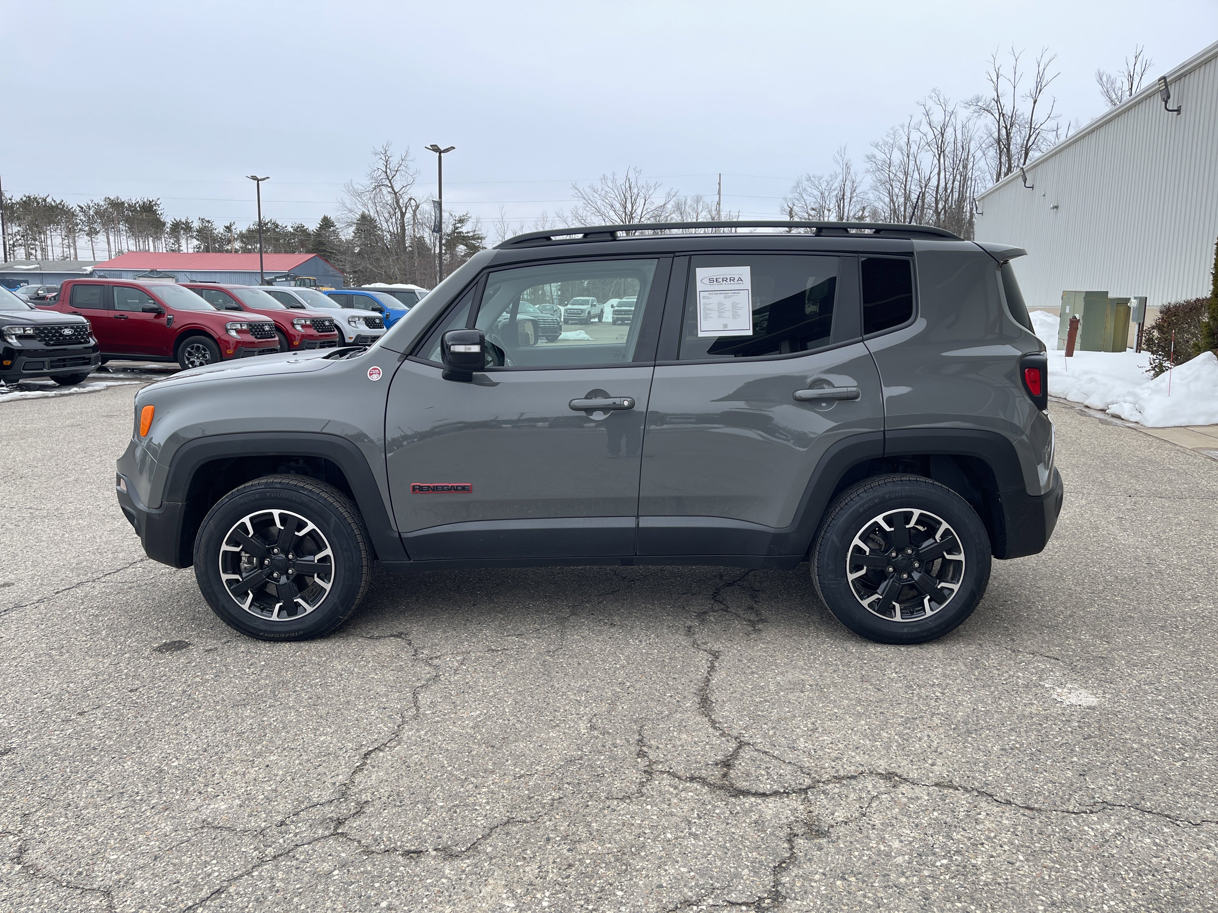 Used 2023 Jeep Renegade Trailhawk w/ Trailer Tow Group image 8
