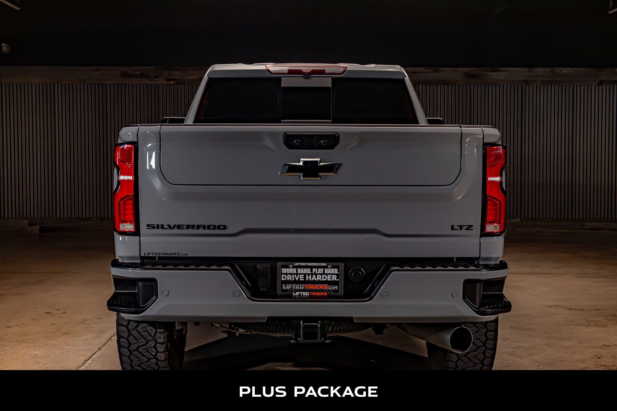 Used 2024 Chevrolet Silverado 2500 LTZ w/ LTZ Plus Package AWD/4WD image 7